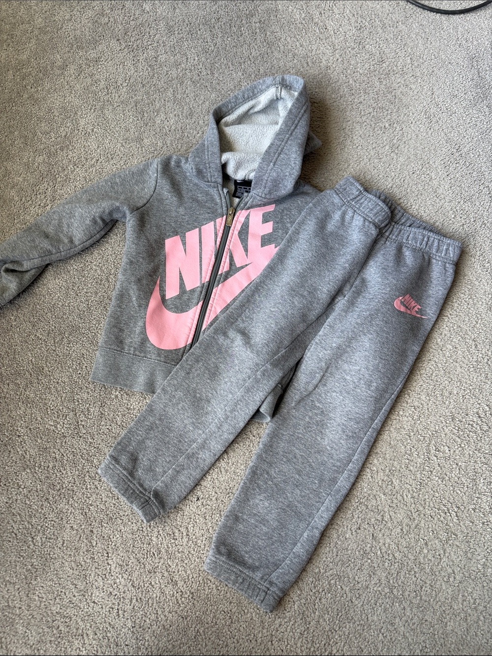 Nike Sweatsuit